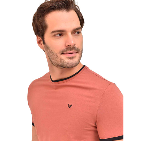 Чоловіча футболка Bilcee TB18MA07S2374-2307 - зображення 3 Фото Чоловіча футболка Bilcee TB18MA07S2374-2307 - зображення 3