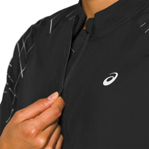 Фото Вітровка бігова жіноча ASICS NIGHT TRACK JACKET 2012A836-001 - зображення 4