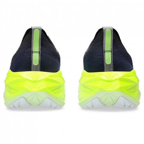 Чоловічі бігові кросівки Asics NOVABLAST 4 1011B693-003 - зображення 3 Фото Чоловічі бігові кросівки Asics NOVABLAST 4 1011B693-003 - зображення 3