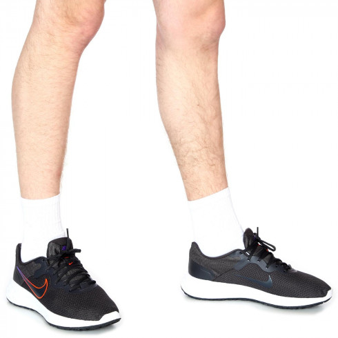 Фото Чоловічі бігові кросівки NIKE REVOLUTION 6 NN DC3728-008 - зображення 5