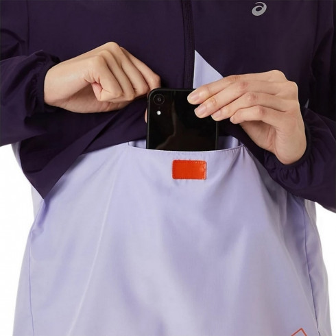 Фото Жіноча куртка для бігу Asics FUJITRAIL ANORAK 2012C398-500 - зображення 2