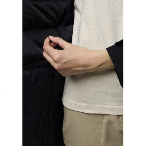 Жіноче напівпальто пухове Jack Wolfskin WINTERTOR COAT W A60019_6000 - зображення 8 Фото Жіноче напівпальто пухове Jack Wolfskin WINTERTOR COAT W A60019_6000 - зображення 8