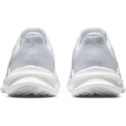 Жіночі бігові кросівки Nike Wmns Downshifter 11 CW3413-100 - зображення 7 Фото Жіночі бігові кросівки Nike Wmns Downshifter 11 CW3413-100 - зображення 7