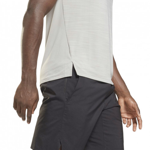 Чоловіча спортивна футболка Reebok Tech Style Activchill Move GS6592 - зображення 5 Фото Чоловіча спортивна футболка Reebok Tech Style Activchill Move GS6592 - зображення 5