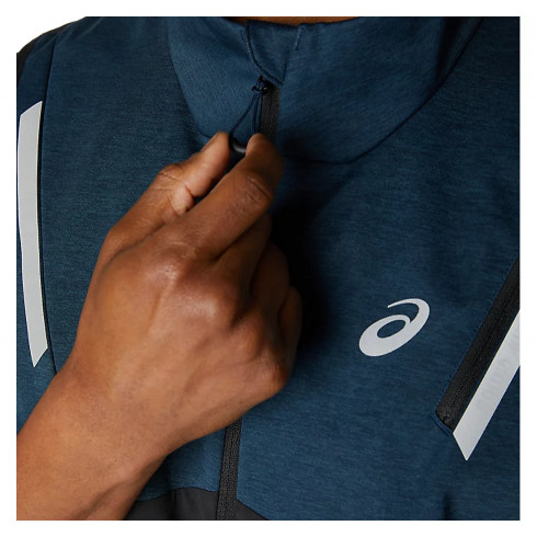 Чоловічий жилет ASICS LITE-SHOW VEST 2011C016-401 - зображення 5 Фото Чоловічий жилет ASICS LITE-SHOW VEST 2011C016-401 - зображення 5