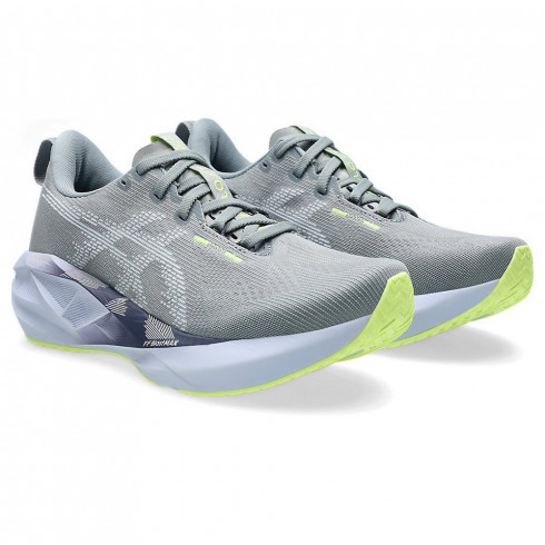 Жіночі бігові кросівки Asics NOVABLAST 5 1012B765-020 - зображення 4 Фото Жіночі бігові кросівки Asics NOVABLAST 5 1012B765-020 - зображення 4