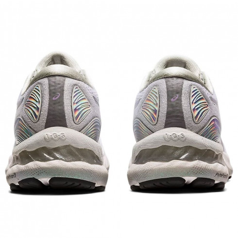 Фото Жіночі бігові кросівки Asics GEL-NIMBUS 23 PLATINUM 1012B132-020 - зображення 5