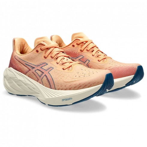 Фото Жіночі бігові кросівки Asics NOVABLAST 4 1012B510-800 - зображення 2