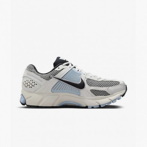 Фото Жіночі кросівки Nike W ZOOM VOMERO 5 FQ7079-001 - зображення 2